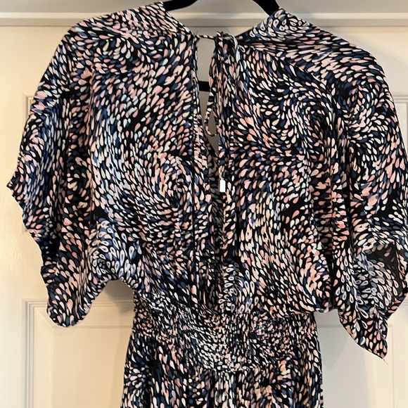 LOVESTITCH Kimono sleeve maxi dress. - Picture 3 of 5